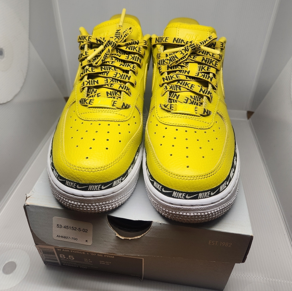 Nike Air Force 1 07 SE PRM Yellow - Picture 7 of 10